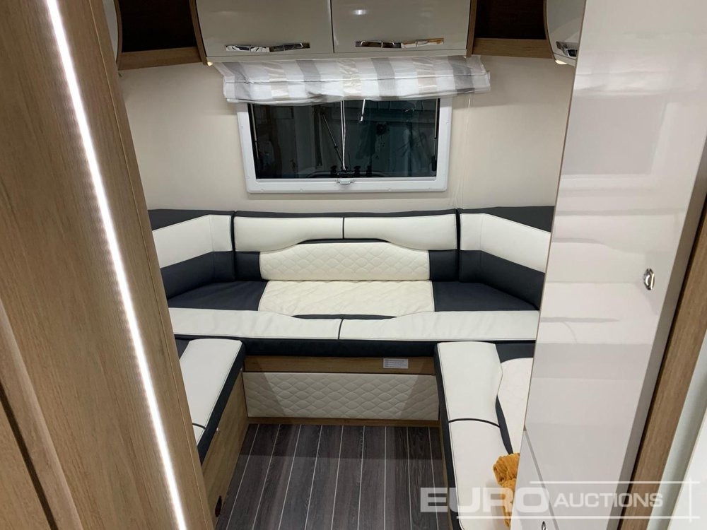 Camper Van 2022 Ford Roller Team Zefiro 675 2022 Ford Roller Team Zefiro 675- Photo 4