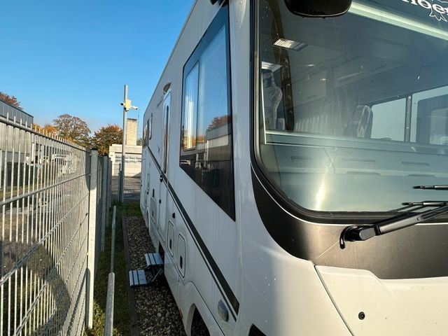 Integrated motorhome Phoenix 7700 L * TOP Ausstattung *SONDERPREIS!* Phoenix 7700 L * TOP Ausstattung *SONDERPREIS!*- Photo 3