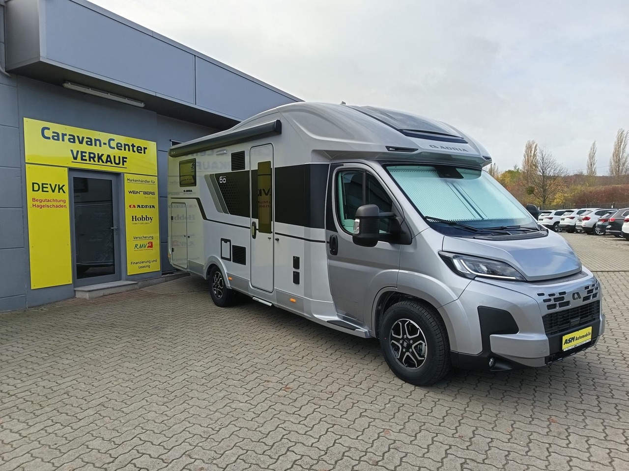Teilintegriertes Wohnmobil Adria Matrix 60Y 670 SL 4,4t*JUBILEE*MARKISE*LED*NAVI* Adria Matrix 60Y 670 SL 4,4t*JUBILEE*MARKISE*LED*NAVI*- Photo 2