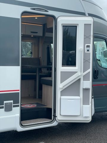 Teilintegriertes Wohnmobil Bürstner Lyseo Time Skyline T 732 *Auto**Hubbett* Bürstner Lyseo Time Skyline T 732 *Auto**Hubbett*- Photo 4