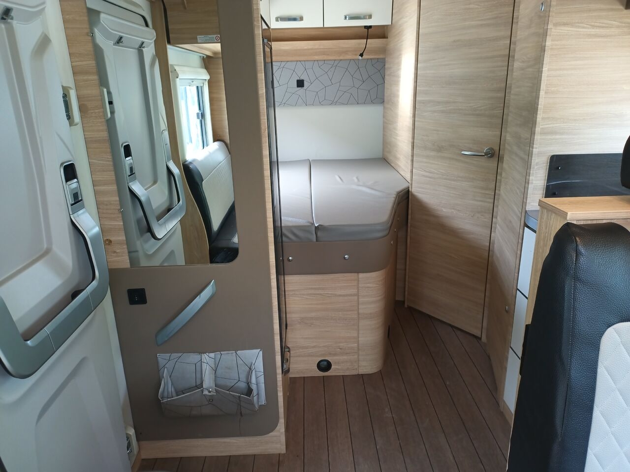 Camper Van Weinsberg Carasuite 650 MF 2.3 Mjet Weinsberg Carasuite 650 MF 2.3 Mjet- Photo 2