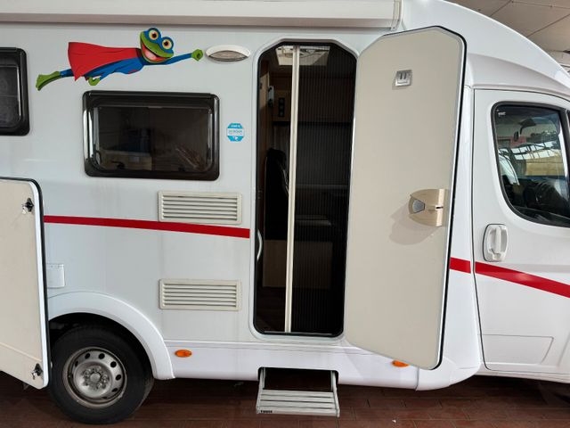 Semi-integrated motorhome Sunlight V 60,AHK,Luftfederung,Solar,Navi,Rückfahrk.,Mark Sunlight V 60,AHK,Luftfederung,Solar,Navi,Rückfahrk.,Mark- Photo 5