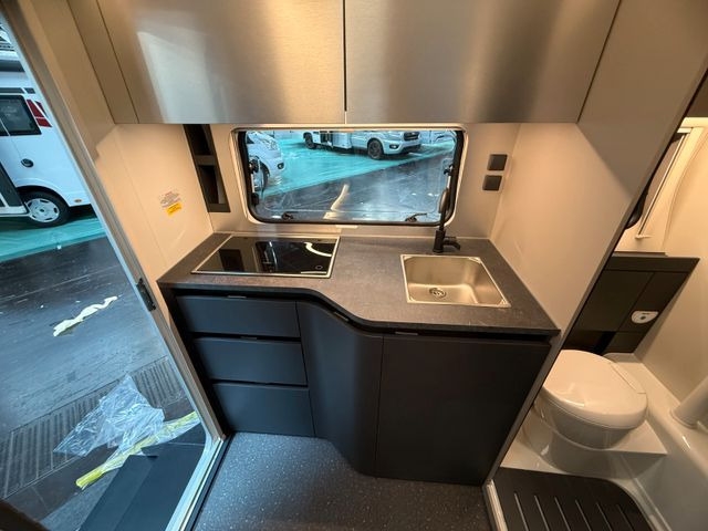Wohnwagen Adria Action Sports 391LH*Klima*Combi4E*Vorlauf* Adria Action Sports 391LH*Klima*Combi4E*Vorlauf*- Photo 5