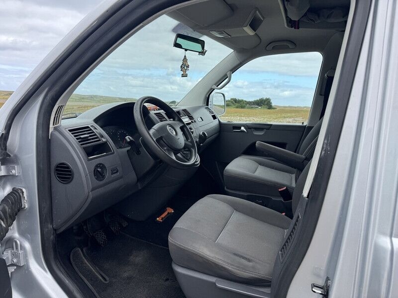 Volkswagen Transporter- Photo 4