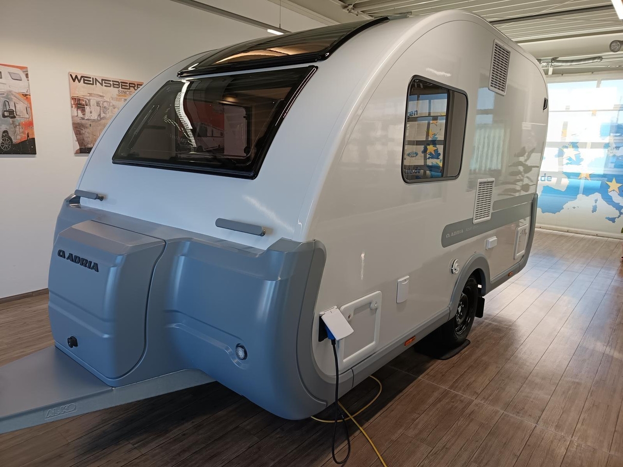 Caravan Adria Action 391 LH*1.500KG*EL.FB.-TEMP.*SCHWENK-TISCH Adria Action 391 LH*1.500KG*EL.FB.-TEMP.*SCHWENK-TISCH- Photo 5
