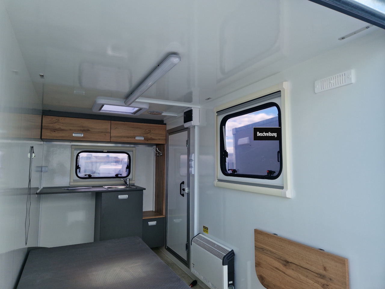 Caravan Koffer Camp TFS ST 320.01 320x150x180cm Premium Rampe Seitentür Fenster Bett 1300kg 100km/H Koffer Camp TFS ST 320.01 320x150x180cm Premium Rampe Seitentür Fenster Bett 1300kg 100km/H- Photo 5