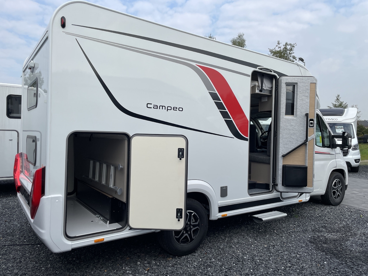 Teilintegriertes Wohnmobil Campeo TD 676 | Autom. | 6 Schlafplätze Campeo TD 676 | Autom. | 6 Schlafplätze- Photo 4