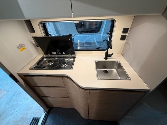 Wohnwagen Adria Action 391 LH*Alufelgen*1300KG*Sofort* Adria Action 391 LH*Alufelgen*1300KG*Sofort*- Photo 4