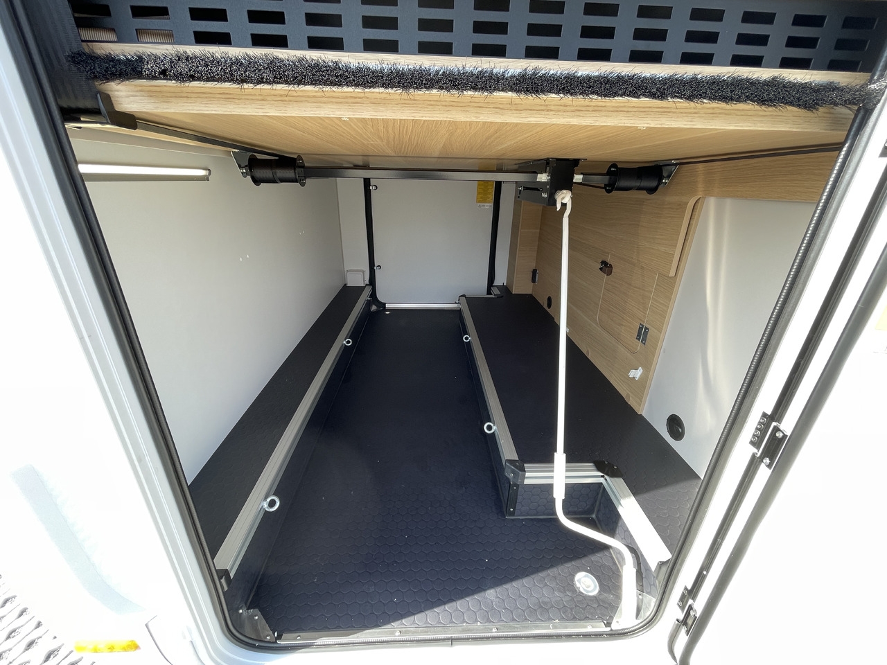 Alkoven Wohnmobil Coral XL 600 DP *Modell 2025* Coral XL 600 DP *Modell 2025*- Photo 4
