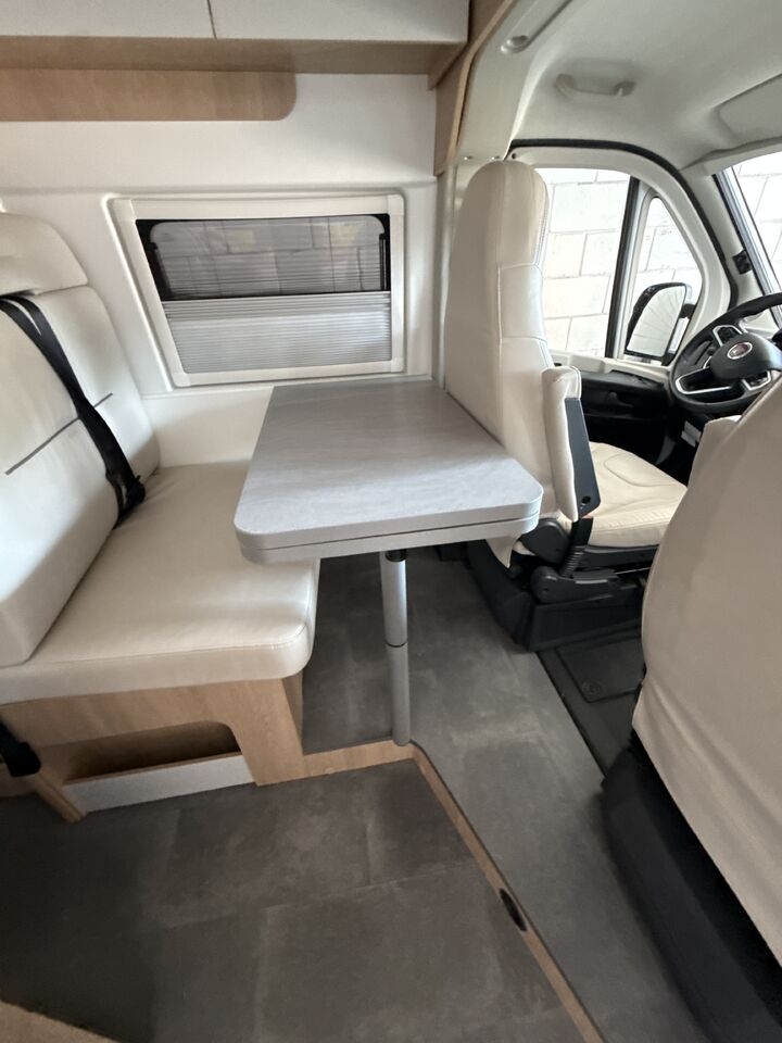 Camper Van Pilote Joa 60G L3H2 2.2 mjet Pilote Joa 60G L3H2 2.2 mjet- Photo 4