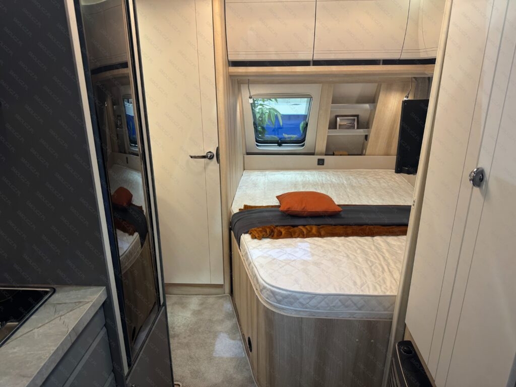 Wohnwagen DE LUXE 460 UFe DE LUXE 460 UFe- Photo 3