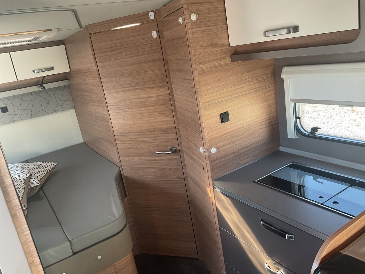 Camper Van Weinsberg Carasuite 650 MF 2.3 Mjet Weinsberg Carasuite 650 MF 2.3 Mjet- Photo 3