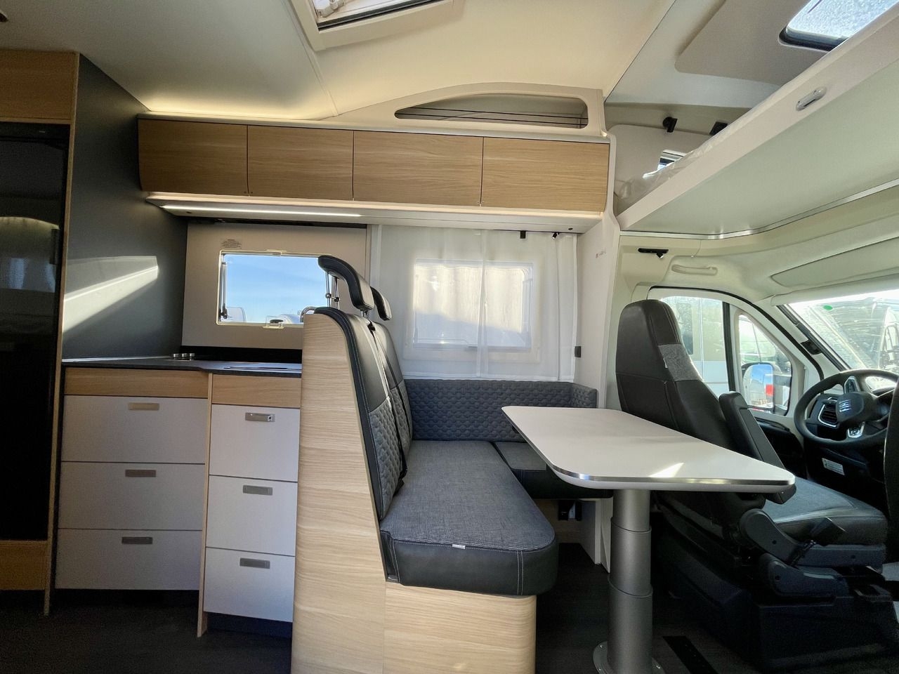 Alcove motorhome Coral XL 660 SL Coral XL 660 SL- Photo 5