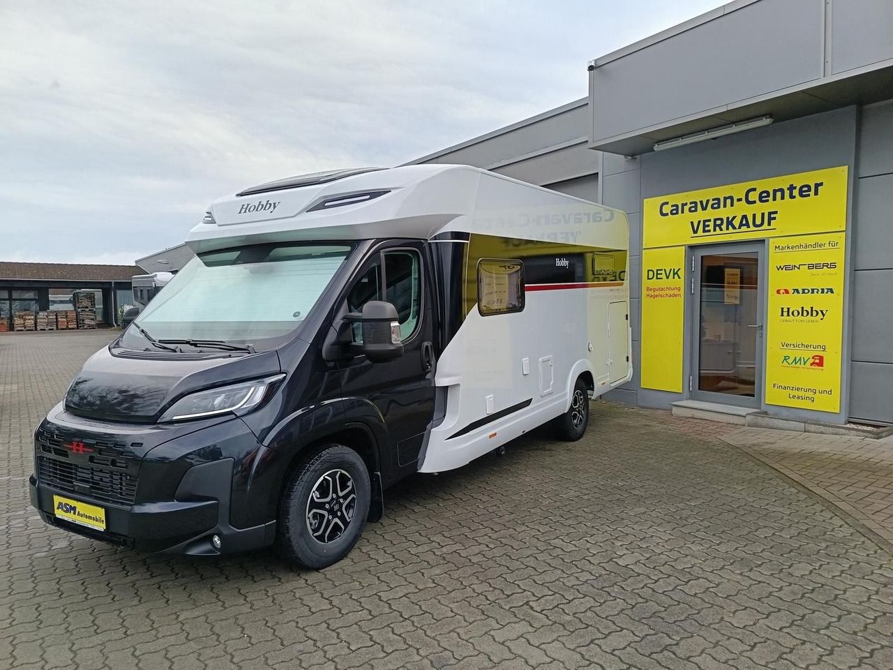 Teilintegriertes Wohnmobil Hobby PRESTIGE T 710 GE 132kW 4,4 t*AUTOMATIK*LITHIUM* Hobby PRESTIGE T 710 GE 132kW 4,4 t*AUTOMATIK*LITHIUM*- Photo 3