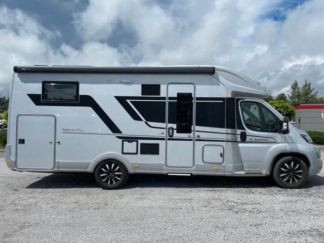 Teilintegriertes Wohnmobil Adria Matrix 670 SL Supreme *Luftfeder*TOP Ausstattung Adria Matrix 670 SL Supreme *Luftfeder*TOP Ausstattung- Photo 2