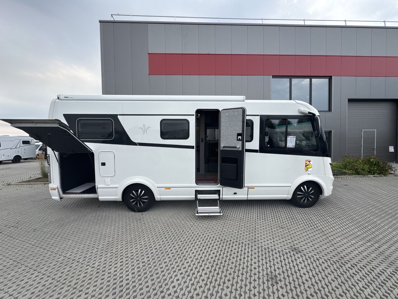 Integriertes Wohnmobil Niesmann-b ISMOVE 7.3F- Photo 3