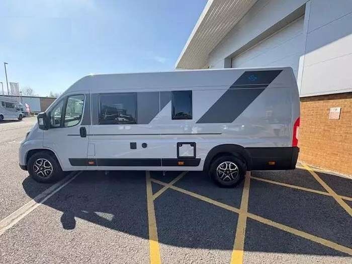 Camper Van SUN LIVING V 65 GX – automatic gearbox included- Photo 3