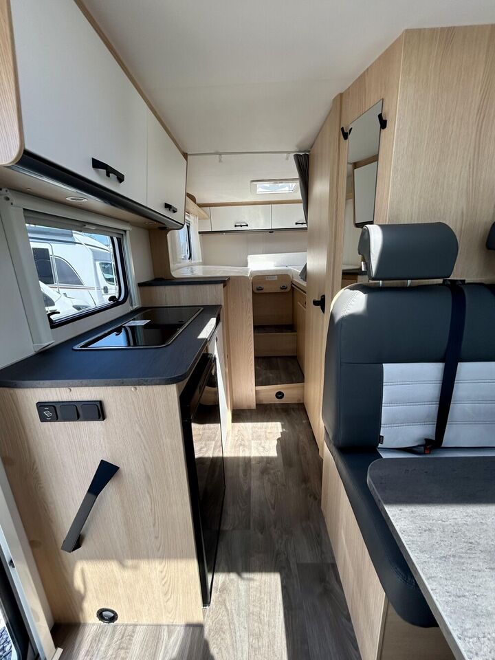 Teilintegriertes Wohnmobil SUNLIGHT Adventure V 66 Fiat- Photo 2