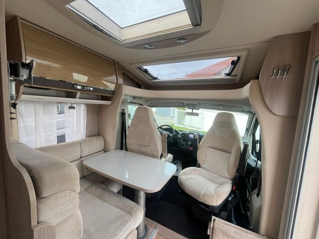 Teilintegriertes Wohnmobil Rapido 650F*elk. Queenbett*Wechselrichter*Solar* Rapido 650F*elk. Queenbett*Wechselrichter*Solar*- Photo 4