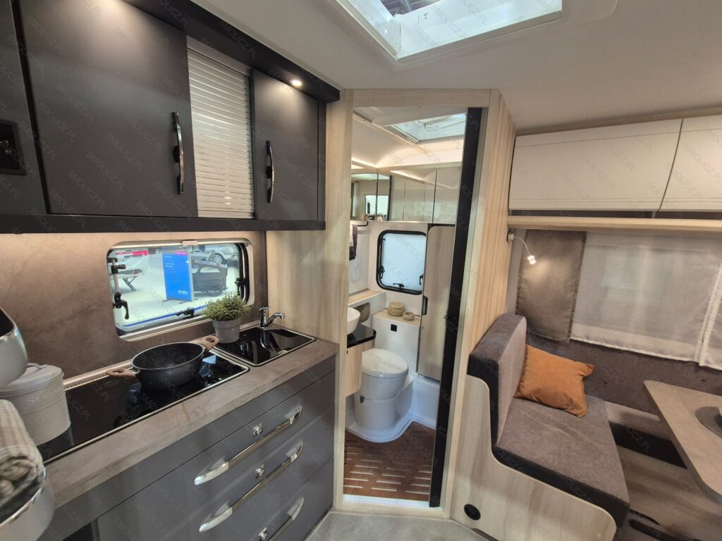 Caravan DE LUXE 460 SL DE LUXE 460 SL- Photo 3