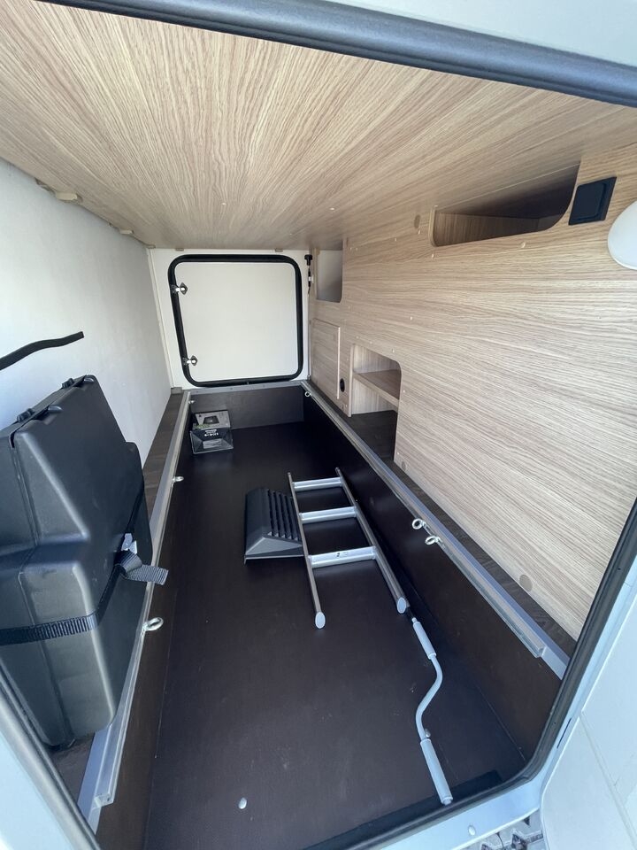 Semi-integrated motorhome Sunlight TEILINTEGRIERT T 66- Photo 5