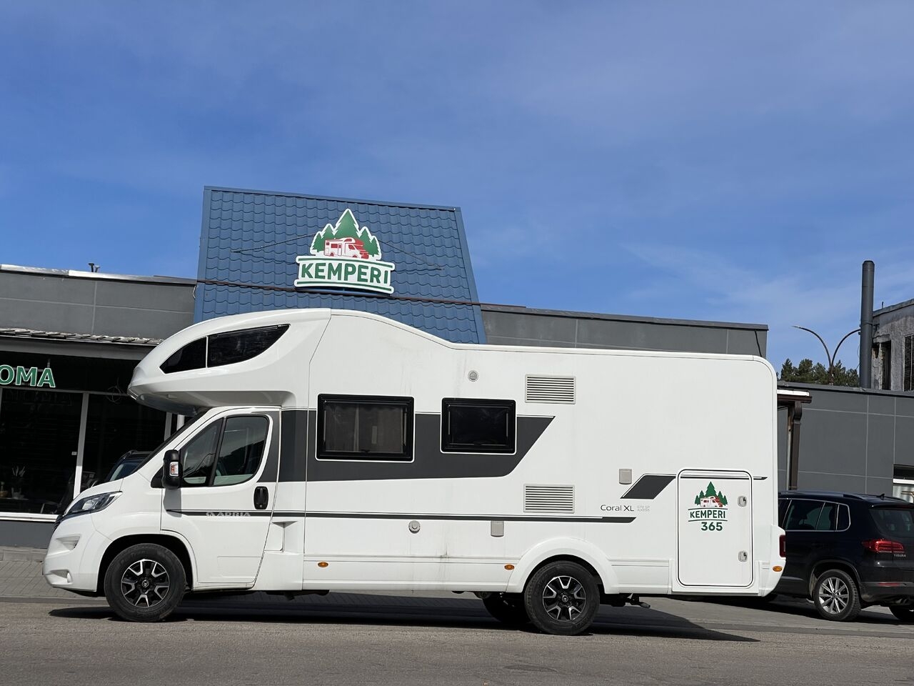 Alcove motorhome Coral XL 670 SP Coral XL 670 SP- Photo 3