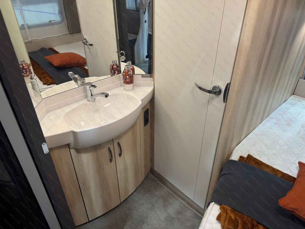 Wohnwagen DE LUXE 460 UFe DE LUXE 460 UFe- Photo 5