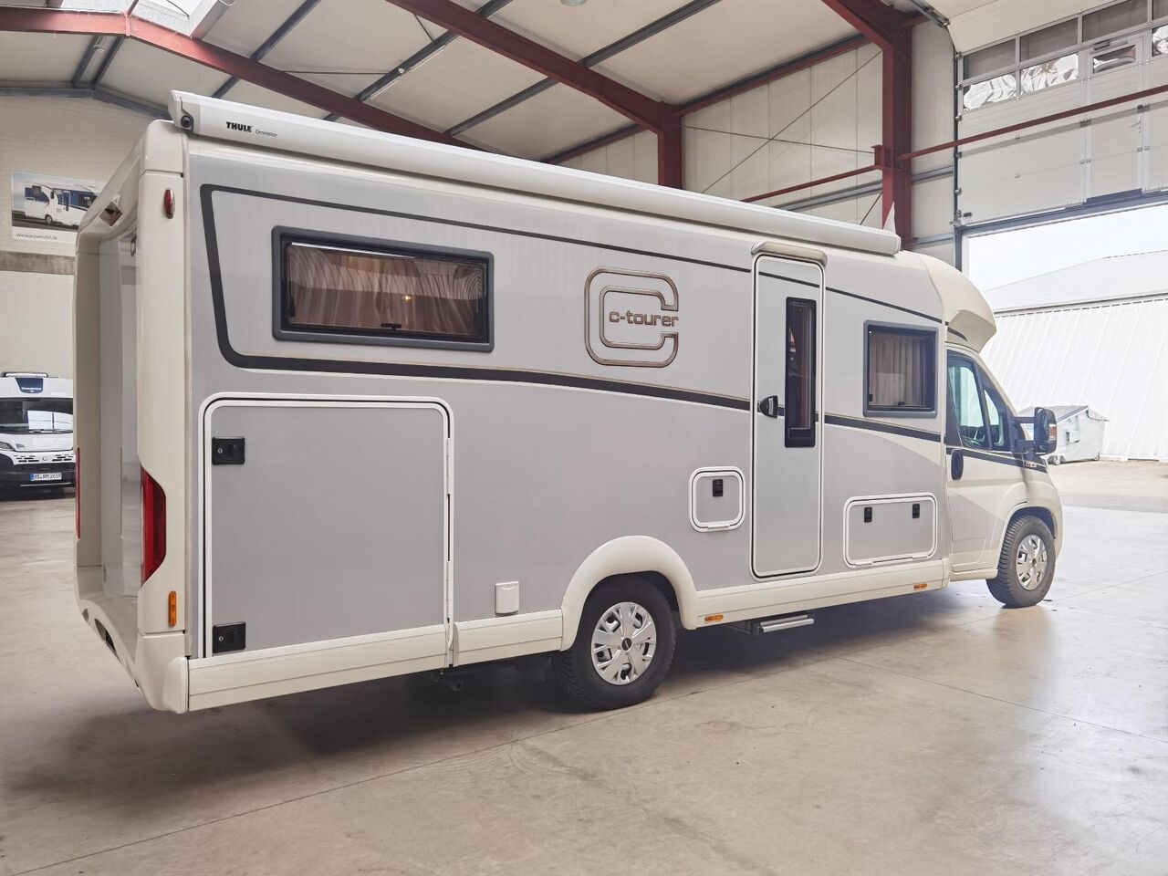 Teilintegriertes Wohnmobil Carthago C-TOURER T 148 LEH / EINZELBETTEN & HUBBETT Carthago C-TOURER T 148 LEH / EINZELBETTEN & HUBBETT- Photo 4