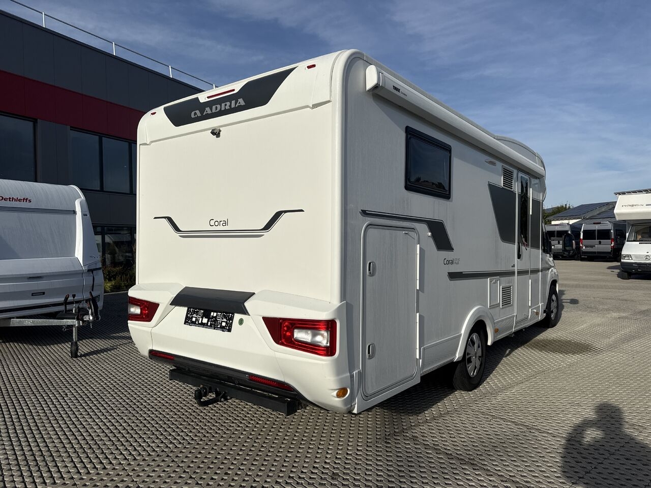 Teilintegriertes Wohnmobil Adria CORAL S 670 SC- Photo 3