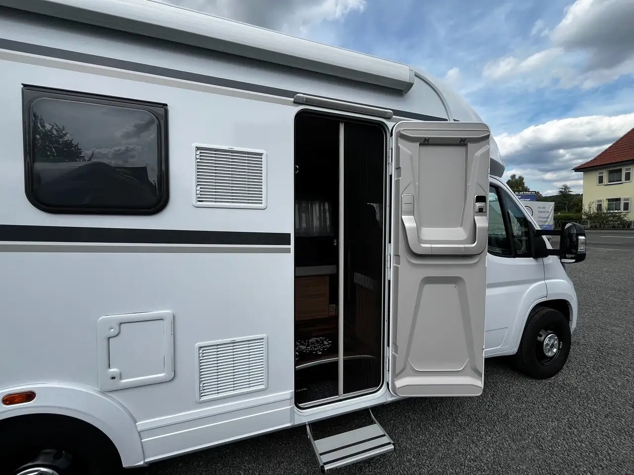 Teilintegriertes Wohnmobil CaraSuite 700 ME CaraSuite 700 ME- Photo 5