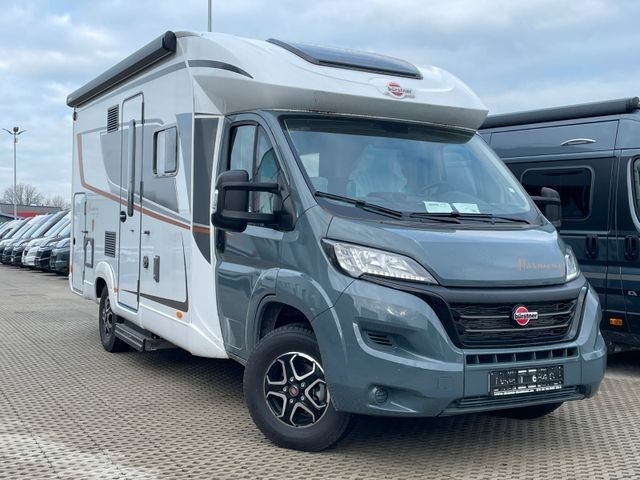 Teilintegriertes Wohnmobil Bürstner Lyseo TD 684 *ROLLSTUHLGERECHT mit Lift- Photo 2