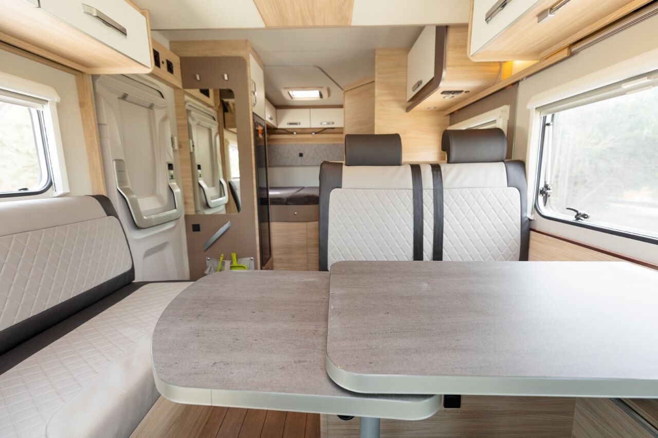 Camper Van Weinsberg Carasuite 650 MF 2.3 Mjet Weinsberg Carasuite 650 MF 2.3 Mjet- Photo 3