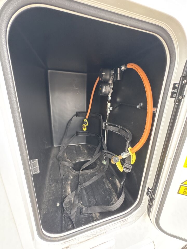 Integriertes Wohnmobil Niesmann-b ISMOVE 7.3F- Photo 5