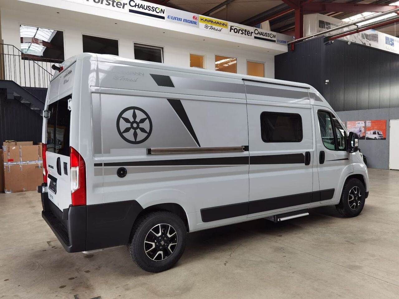 Camper Van Karmann DEXTER 600 / -2026-/ EINZELBETTEN & BAR-VERSION- Photo 4