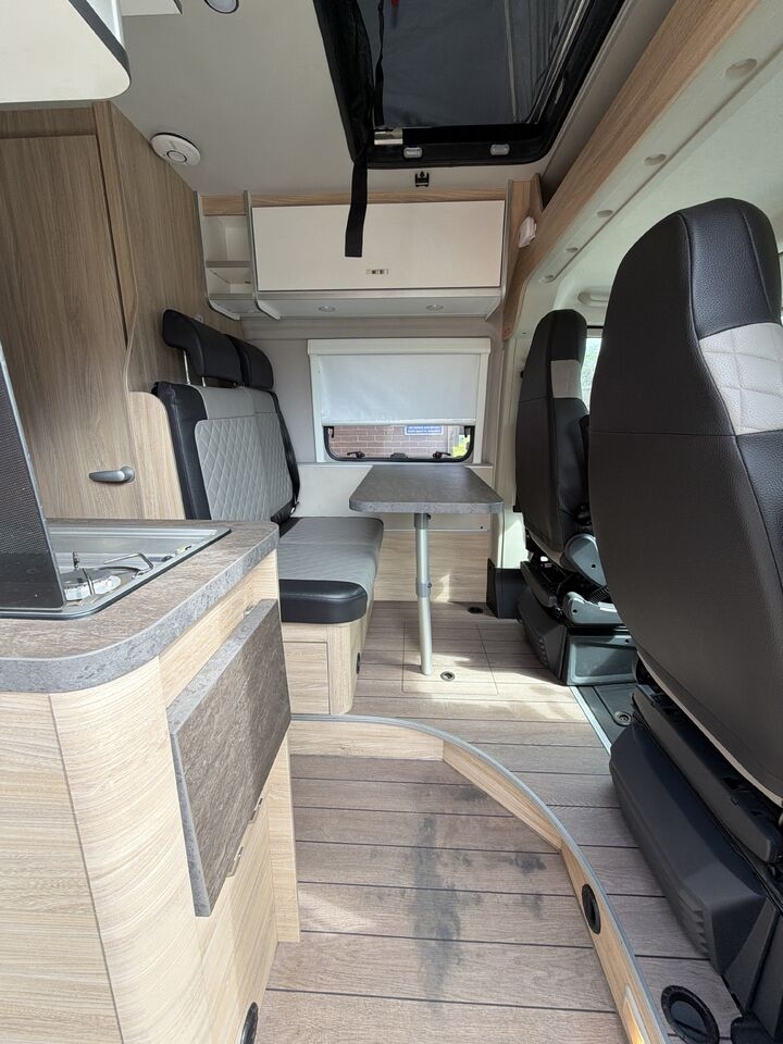 Camper Van Weinsberg Carabus 600 MQ Pop-Up Roof 2.2Mjet Weinsberg Carabus 600 MQ Pop-Up Roof 2.2Mjet- Photo 2