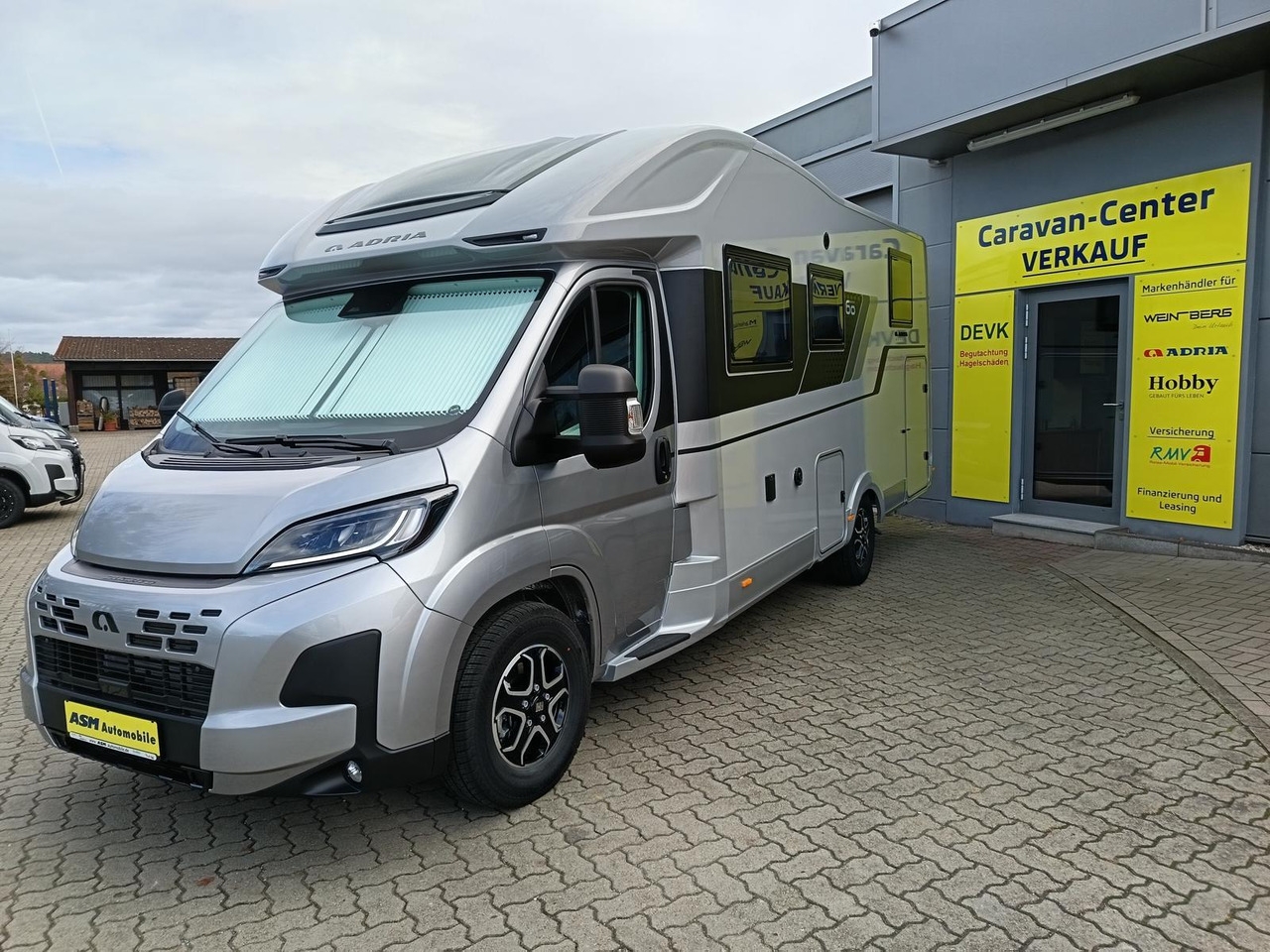 Teilintegriertes Wohnmobil Adria Matrix 60Y 670 SL 4,4t*JUBILEE*MARKISE*LED*NAVI* Adria Matrix 60Y 670 SL 4,4t*JUBILEE*MARKISE*LED*NAVI*- Photo 3