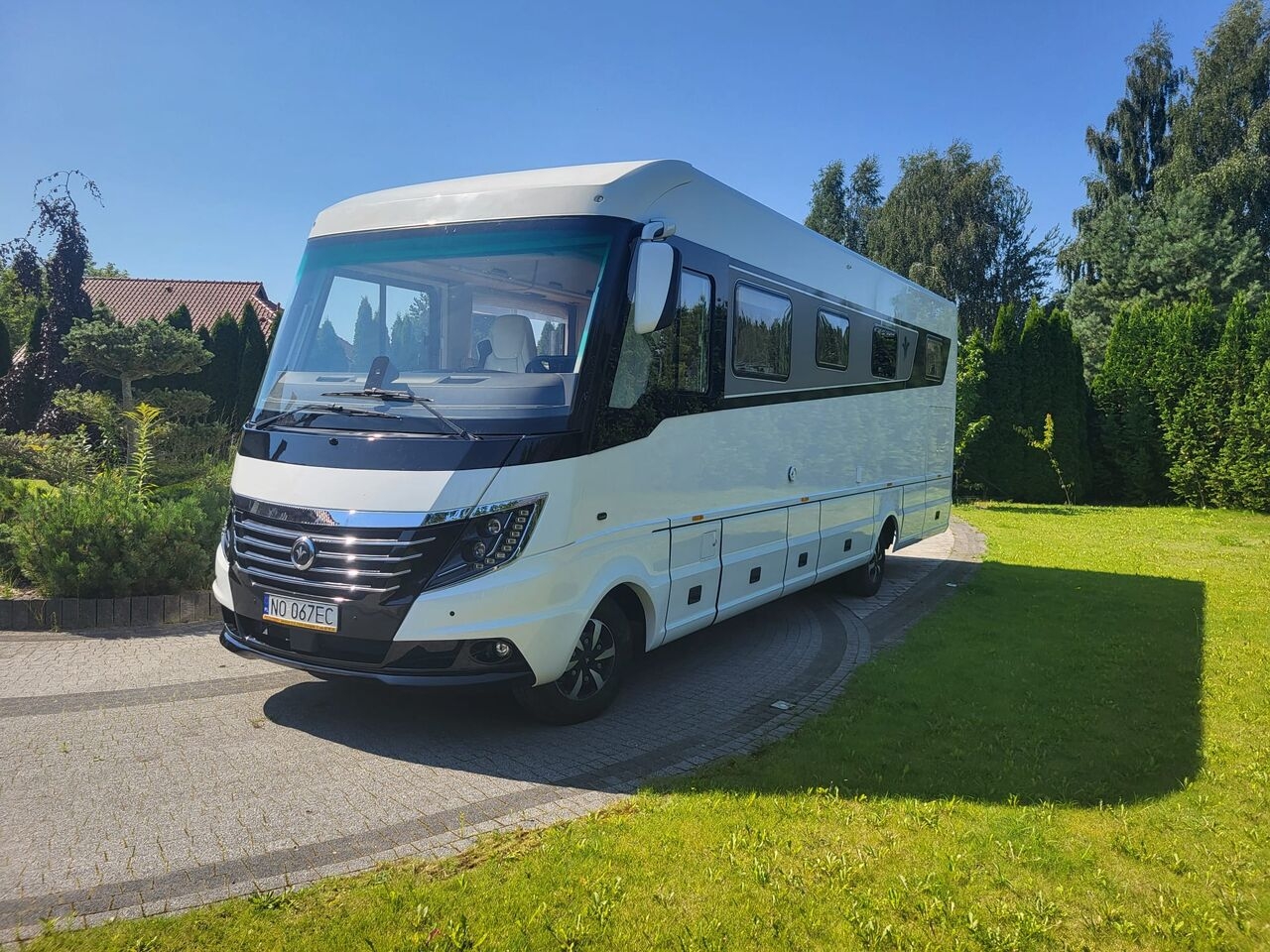 Integriertes Wohnmobil NIESMANN + BISCHOFF 920- Photo 2