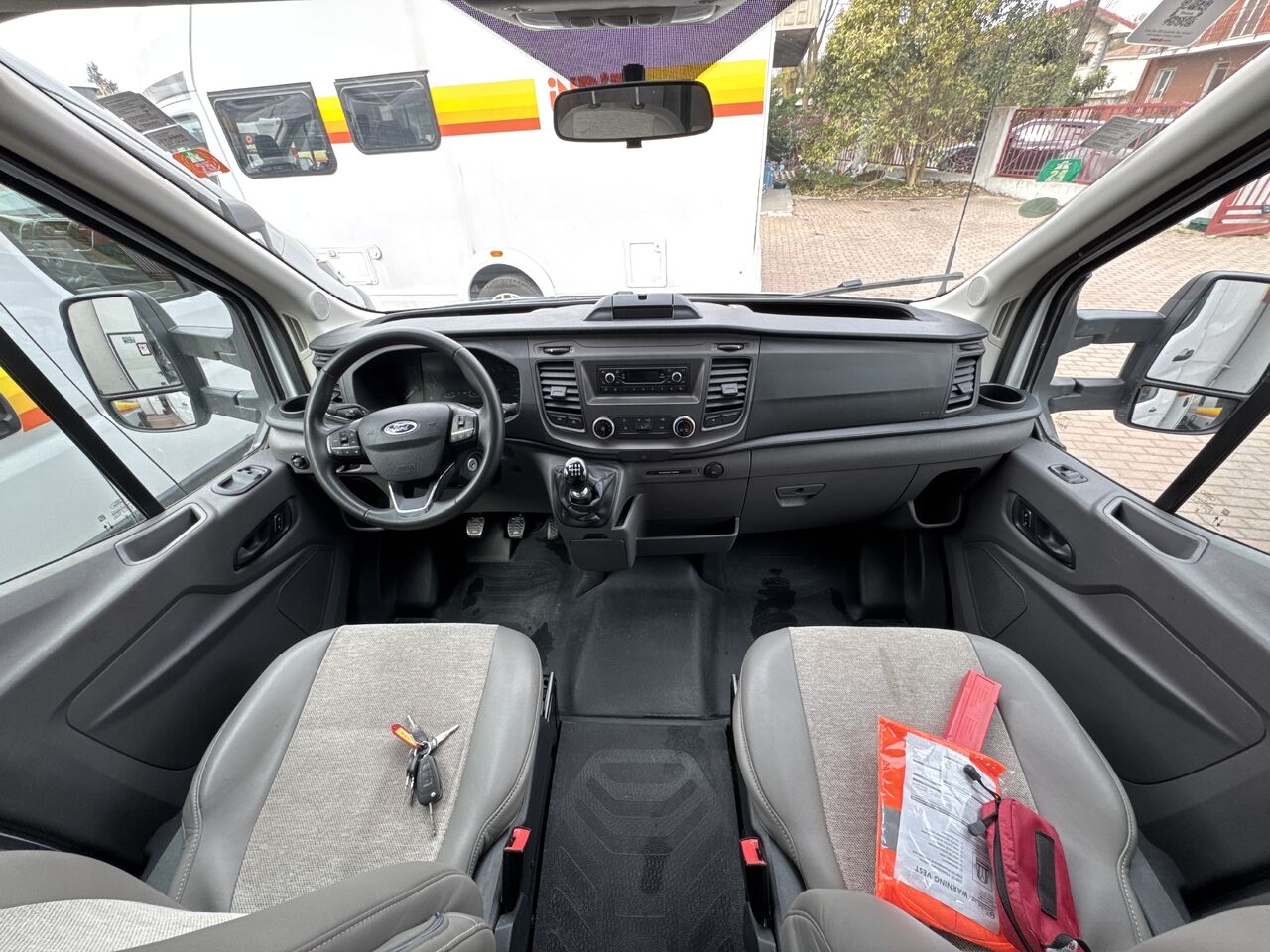 Camper van Etrusco L3 2.2 Mjet Etrusco L3 2.2 Mjet- Photo 5
