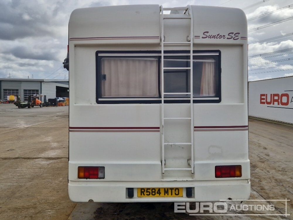 Camper Van Peugeot 5 Speed 4 Berth Camper Van, Kitchen, Washroom- Photo 4