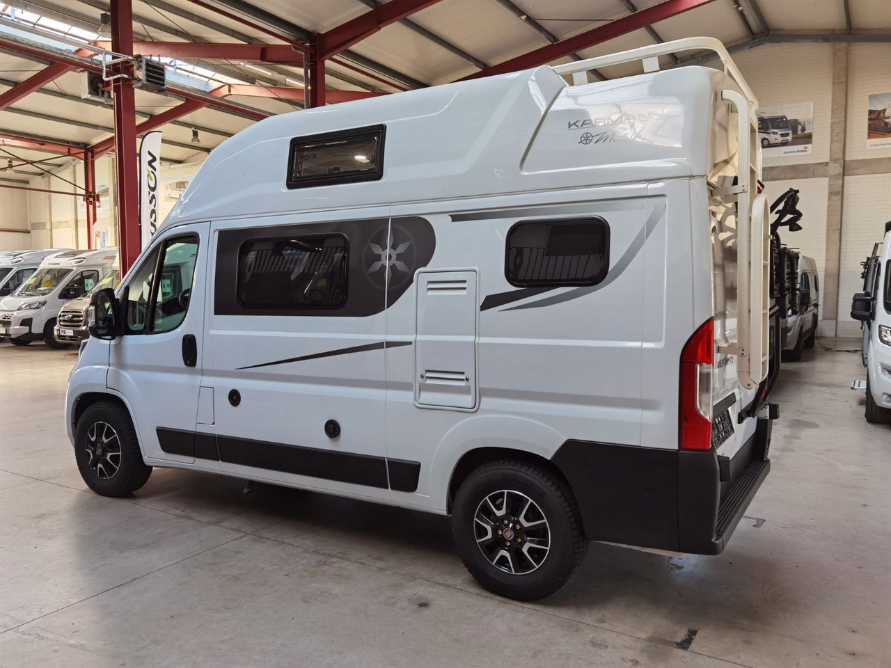 Camper van Karmann DEXTER 550 / 140PS / CONCEPT - PAKET & HUBBETT Karmann DEXTER 550 / 140PS / CONCEPT - PAKET & HUBBETT- Photo 5