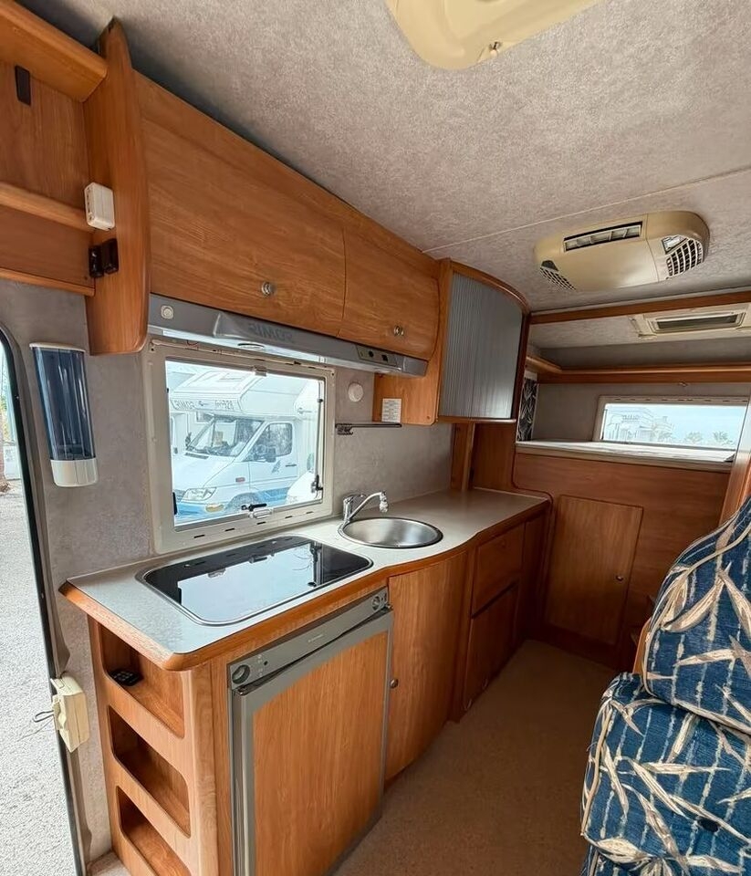 Alcove motorhome Rimor camper SUPERBRIG 677 SUPER BRIG 722 Rimor camper SUPERBRIG 677 SUPER BRIG 722- Photo 5