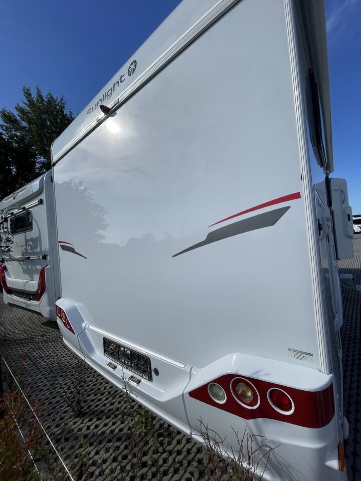 Semi-integrated motorhome Sunlight TEILINTEGRIERT T 66- Photo 4
