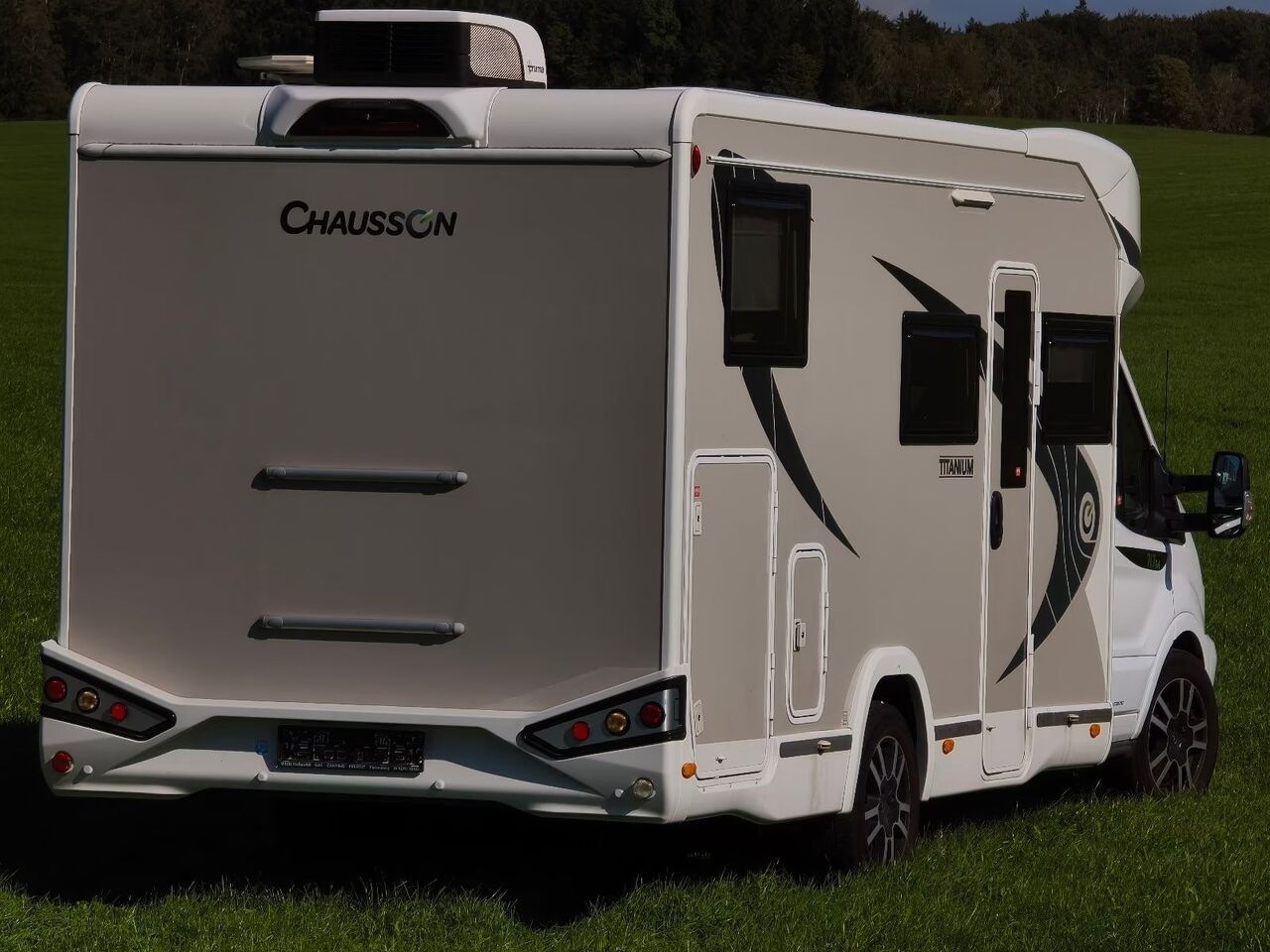 Teilintegriertes Wohnmobil Chausson titanium 767 GA Automatik, Hubbett und Längsbett- Photo 3