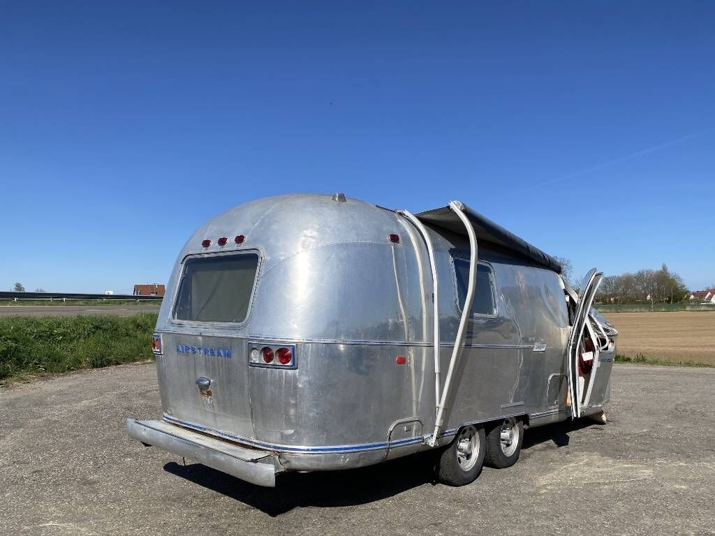 Wohnwagen AIRSTREAM CARAVANE AIRSTREAM LAND-YACHT- Photo 4