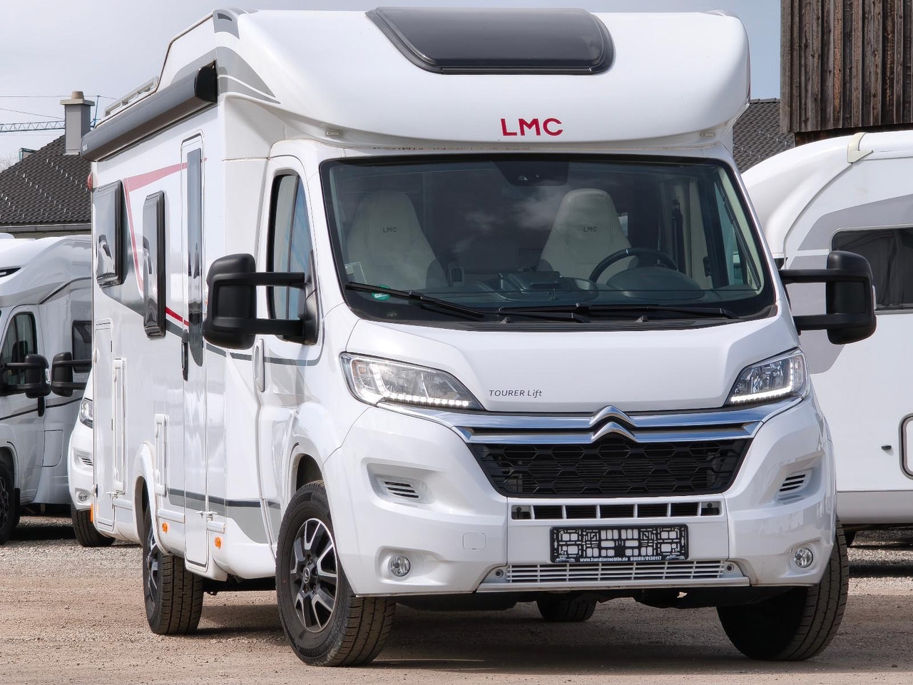 Teilintegriertes Wohnmobil LMC Tourer H 730 G ,Hubbett, Navi,Wintertauglich LMC Tourer H 730 G ,Hubbett, Navi,Wintertauglich- Photo 2