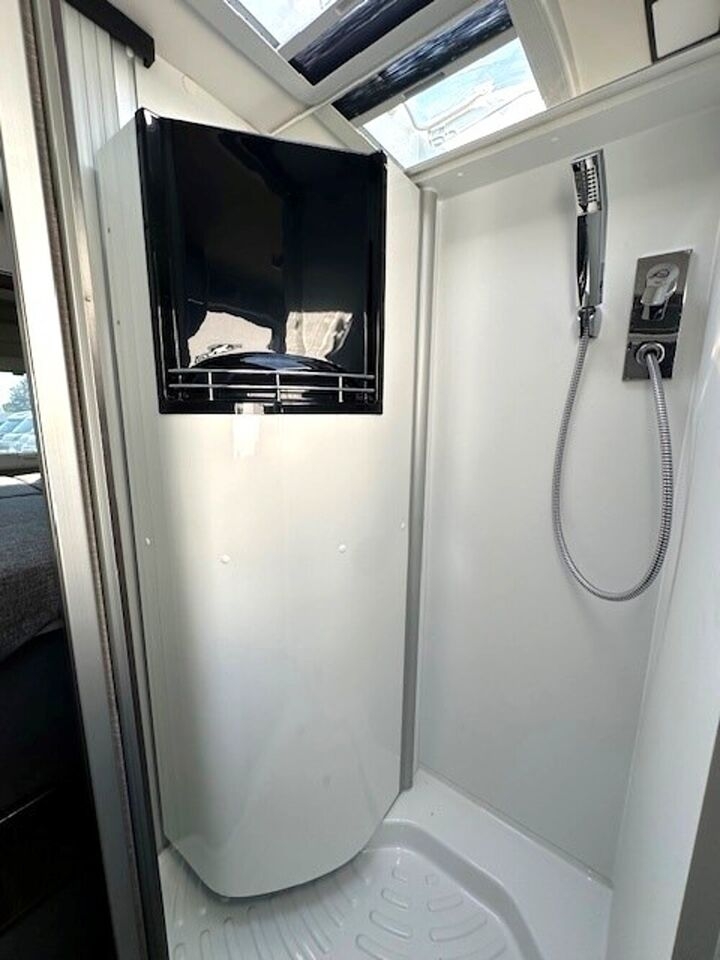 Camper Van POESSL Summit Shine 600 Fiat 140 PS- Photo 2