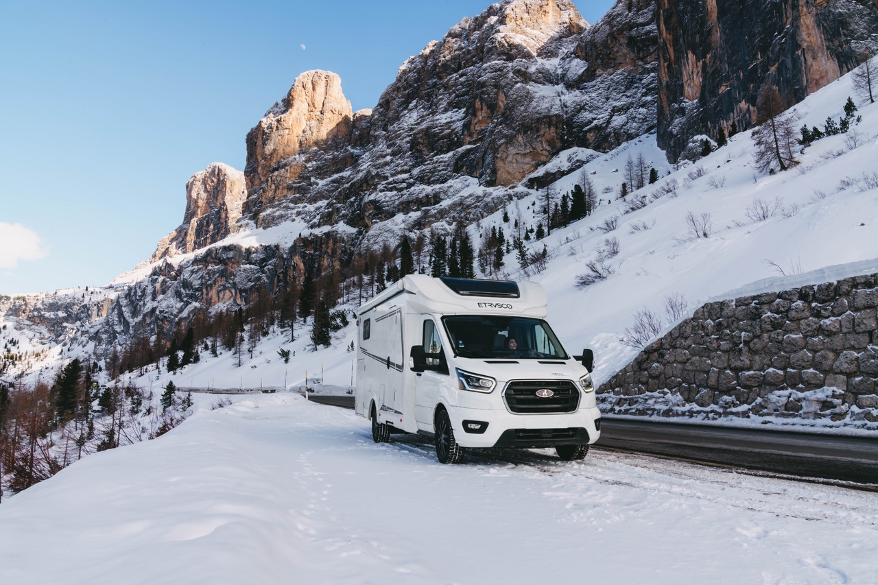 Teilintegriertes Wohnmobil Etrusco T 7.3 SF Etrusco T 7.3 SF- Photo 3