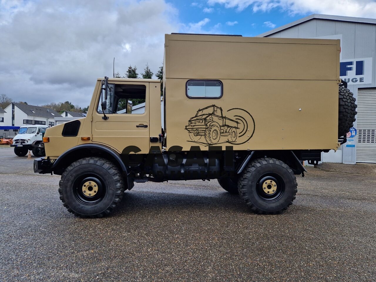 LKW-Wohnmobil MERCEDES-BENZ Unimog U1300L- Photo 2
