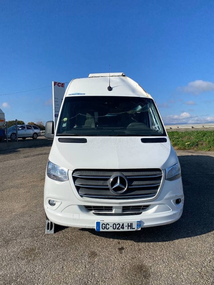 Camper van- Photo 2