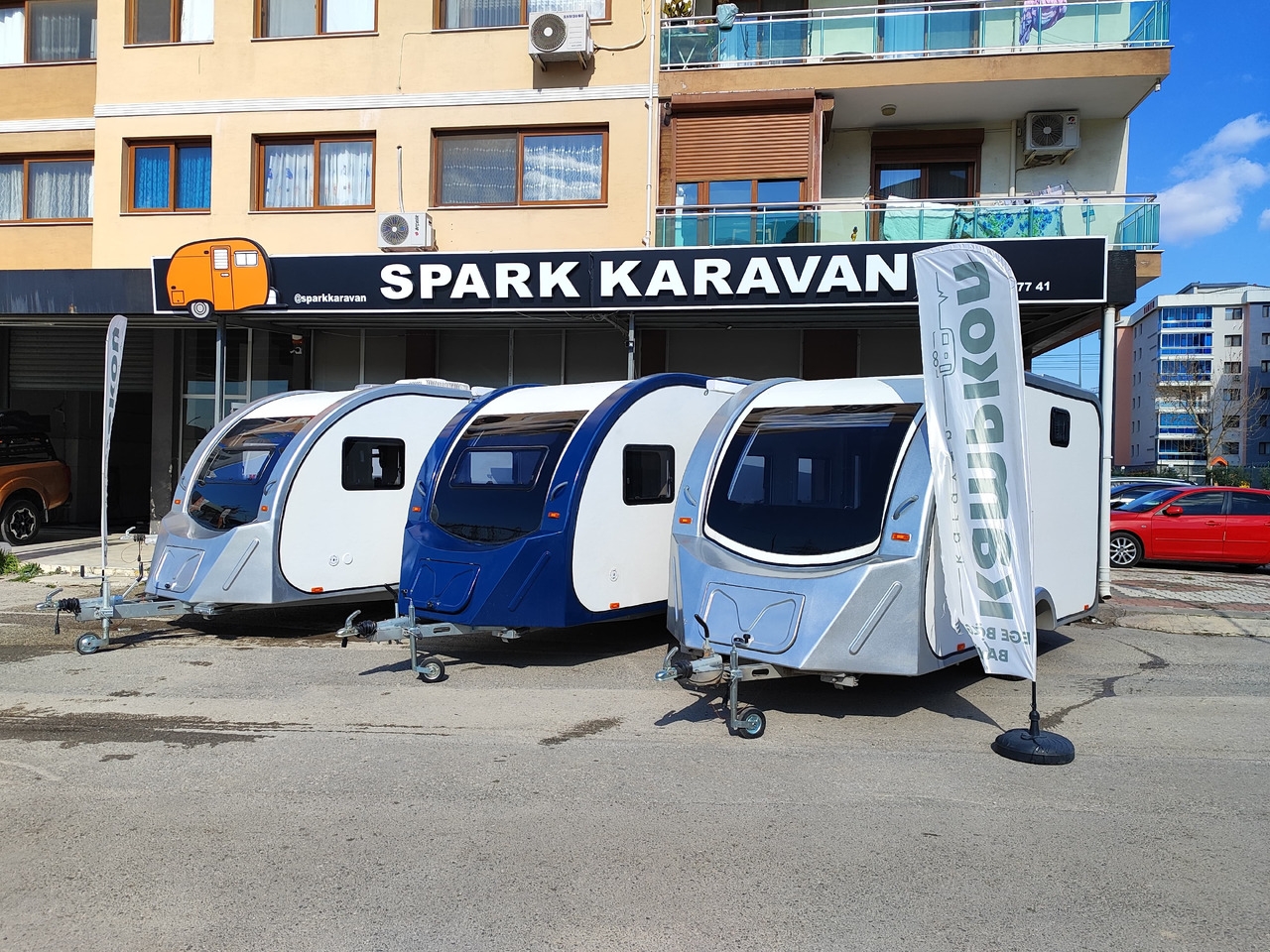 Caravan DEALER DEALER- Photo 4